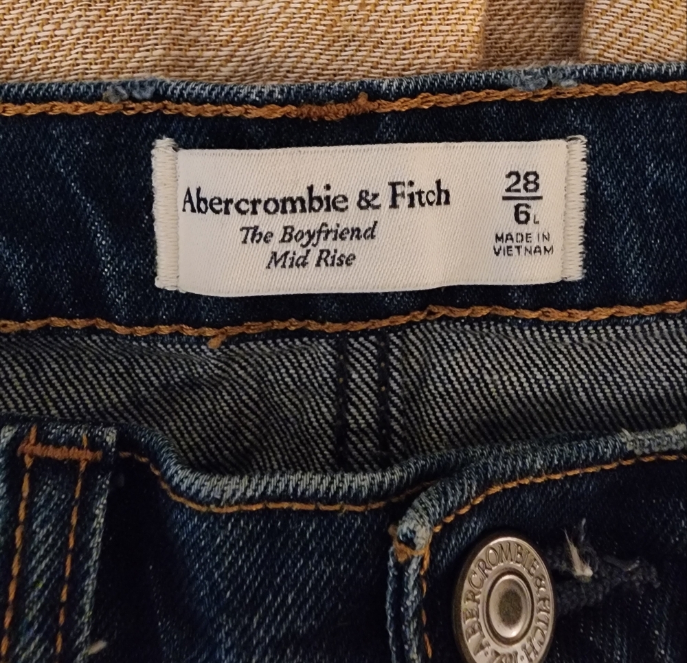 Abercrombie & Fitch Boyfriend Mid Rise Jeans